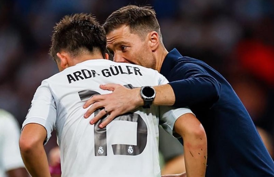 Ако Чаби Алонсо дојде на „Енфилд“, ќе донесе и една ѕвезда од Реал Мадрид