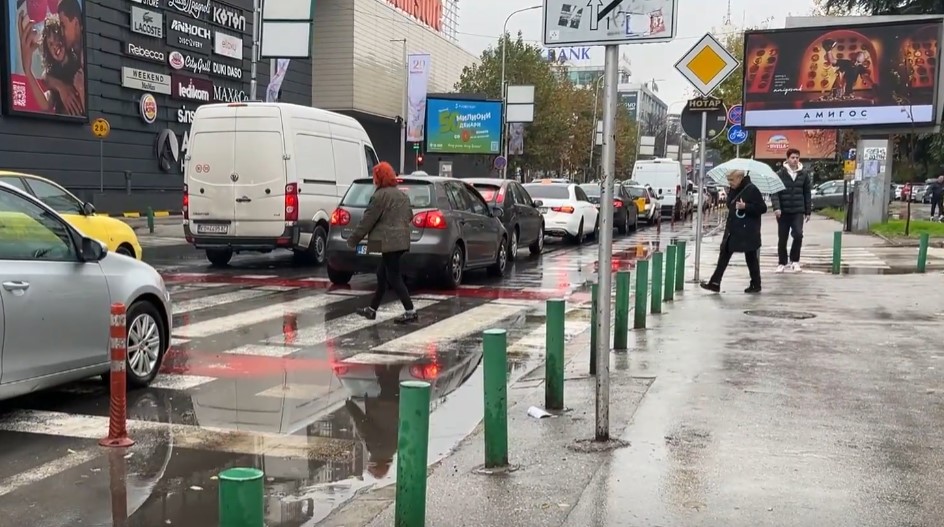 Врнежи од дожд, а на планините од снег