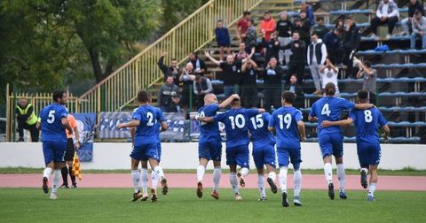 ВИДЕО: Охрид по пенали го шокира Вардар во Купот, Работнички елиминиран од Арачиново!