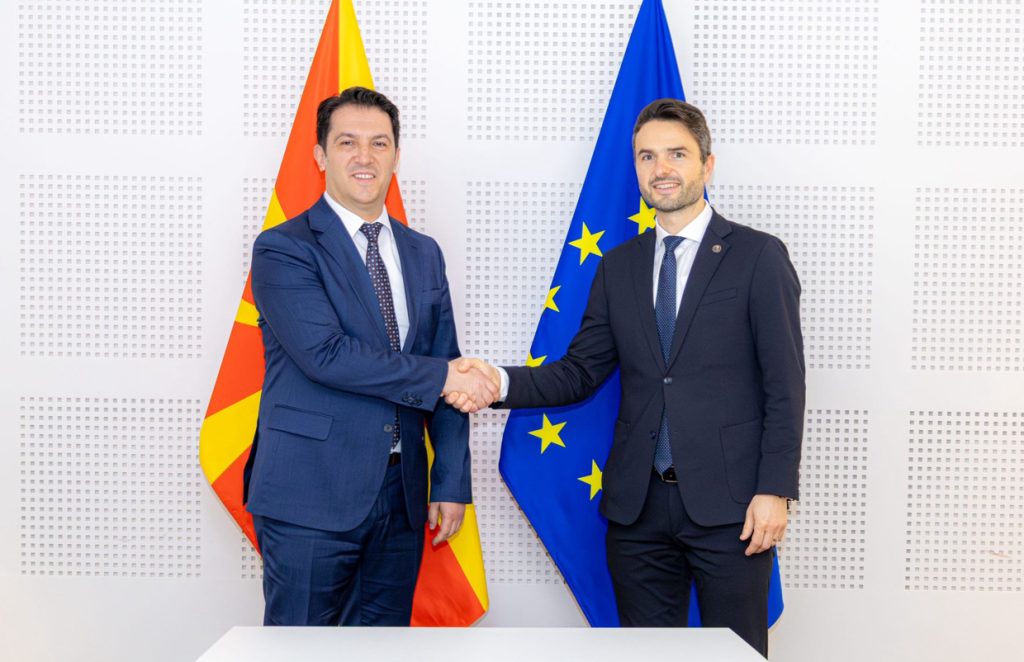 Сали во Брисел: Билатералните прашања не смеат да го кочат европскиот пат на земјата