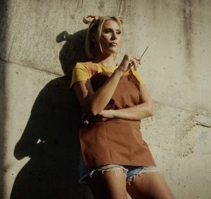 Сара Мејс го објави новиот сингл и видео „Не ме сакаш“ со Стефан Николовски во главната улога