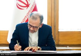 Иран подготвен на компромиси за нуклеарен договор со САД, но бара укинување на санкциите