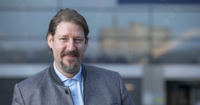 ИЗВЕСТУВАЧОТ ВАЈЦ БАРА ЕВРОПСКИОТ СОВЕТ ДА ГАРАНТИРА БРЗ ПРЕОД ВО СЛЕДНАТА ФАЗА ОД ПРЕГОВОРИТЕ СО МАКЕДОНИЈА ШТОМ СЕ ИСПОЛНАТ УСЛОВИТЕ