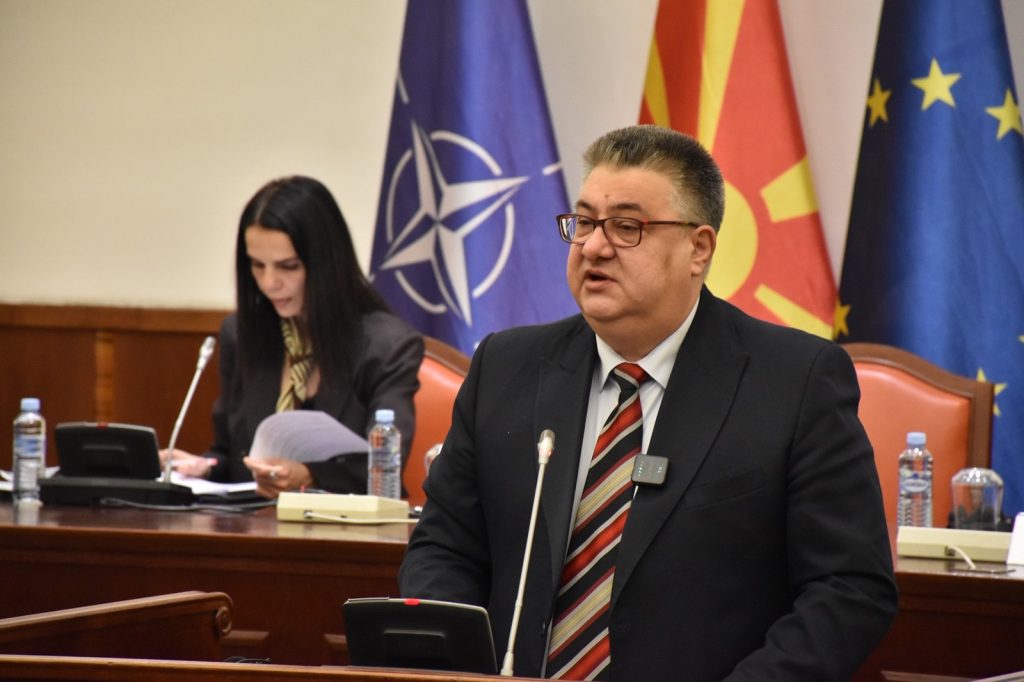 Минчев на јавна расправа во Собранието: Одговорност, мерит и јасни правила за високото раководство во администрацијата