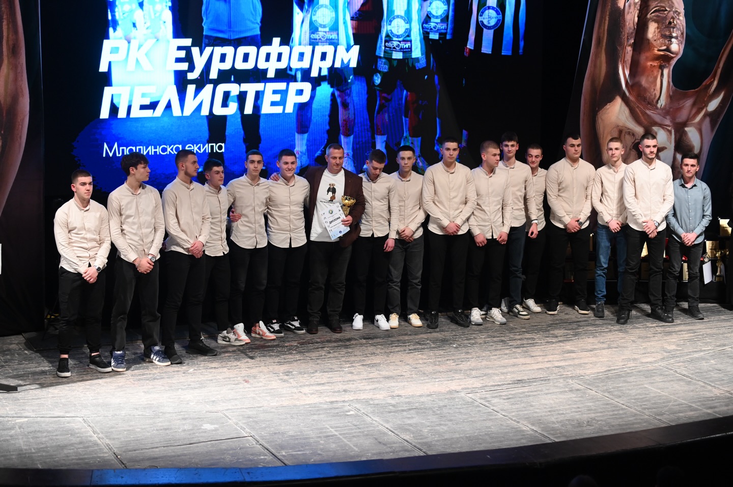 Еурофарм Пелистер пак е најдобар клуб во Битола – Кузмановски прв во колективни спортови