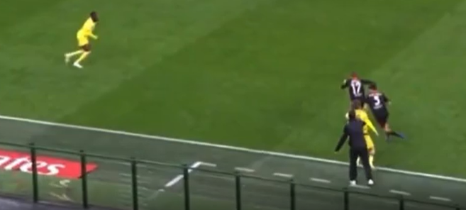 Алегри збесна и доби црвен картон и тоа кога тренерот на Комо го фаулираше Салемакерс (Видео)