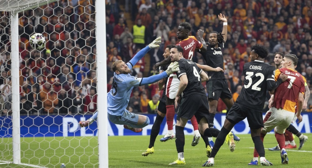 (Видео) Галатасарај го декласира Јувентус