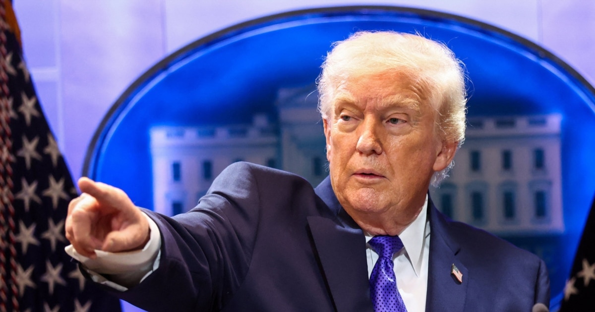 Трамп воведува дополнителни царини од 10% по одлуката на Врховниот суд