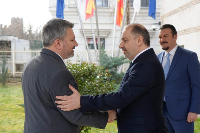 НИКОЛОВСКИ-БУРИКОС: Нашата соработка е мост кон забрзана интеграција на државата во ЕУ