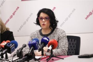 Петрова: Нема ретроактивно оданочување, ќе им се излезе во пресрет на граѓаните од странство