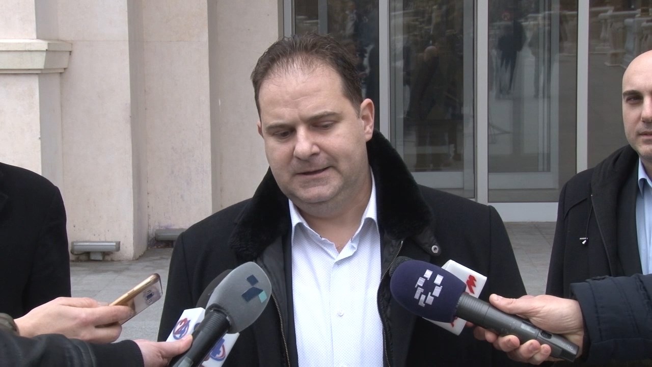 Владата ја „чека“ предлог – листата за државен обвинител по што ќе донесе одлука