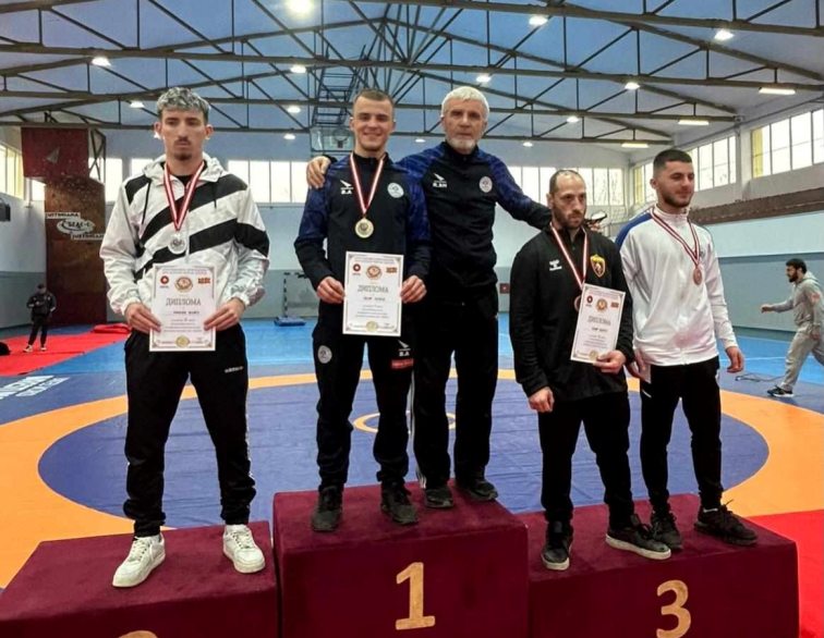 Лирија најдобра во сениорска конкуренција, Балканец е втор, а Бучим трет, 7 Мај триумфираше кај жените го следат Вардар 1961 и Киро Ристов