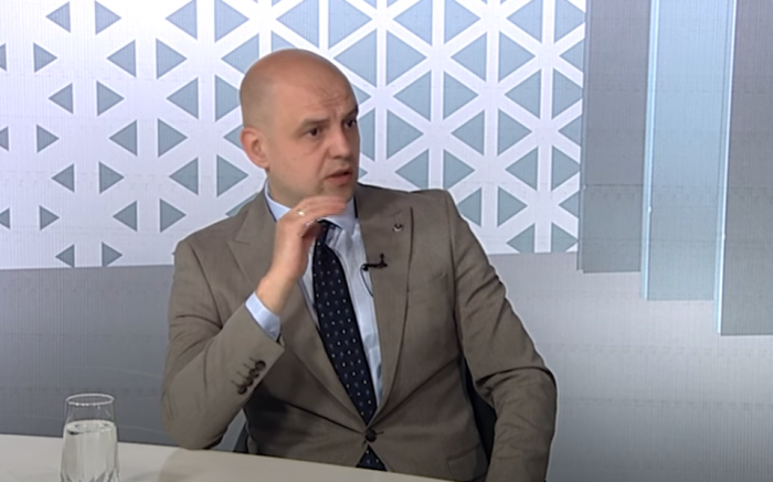 СТЕФАНОВСКИ: Ако Украина треба да стане членка на ЕУ без никакви критериуми, тогаш Македонија треба да стане членка уште вчера