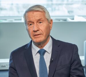 Полицијата го претресува домот на поранешниот премиер на Норвешка поради врските со Епштајн