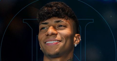 Бразилскиот талент од Спортинг е официјално нов играч на Наполи!