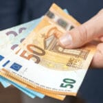 Колкави се платите во Европа? Разликите меѓу Истокот и Западот стануваат сè поизразени