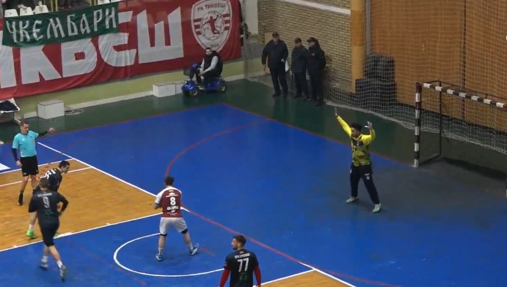 Тиквеш лесно го победи Куманово и завери место во плејофот