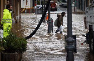 Смртоносната бура „Марта“ ја потопи Шпанија: Загинаа две лица