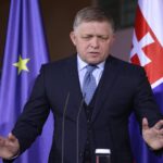 Словачкиот премиер бара деблокада на нафтата, во спротивно ќе се стопира струјата кон Украина