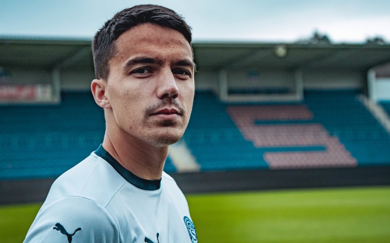 Костадинов останува во Чешка, но ќе игра за друг клуб