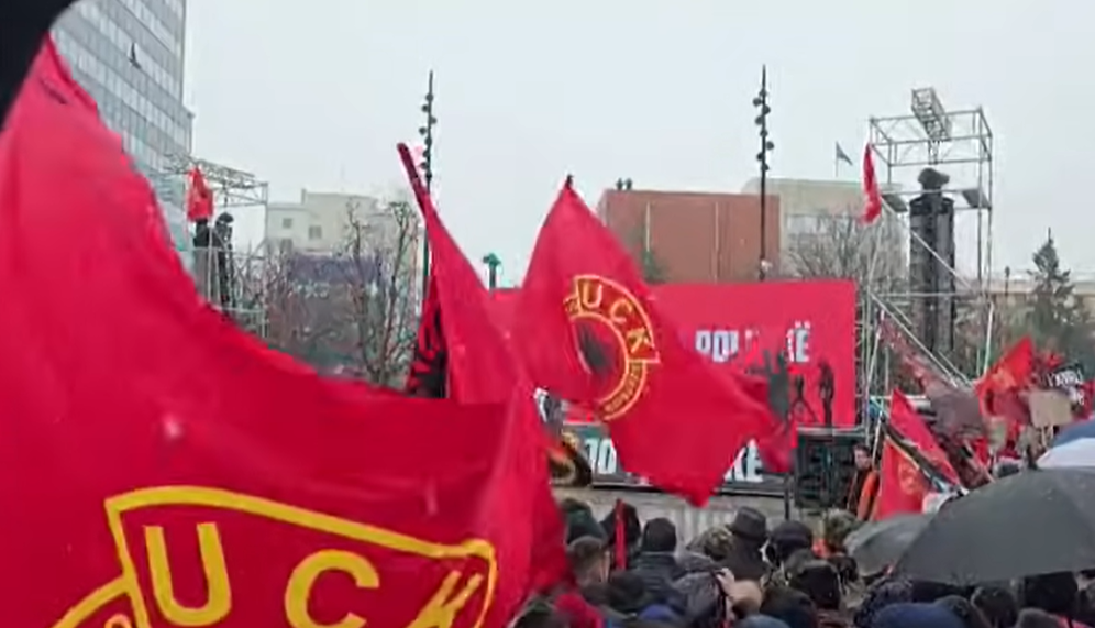 Пратениците од ВМРО-ДПМНЕ и СДСМ ја блокираа резолуцијата за поддршка на водачите на косовската ОВК