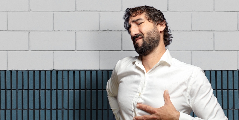 Чувствувате дека не можете целосно да земете воздух? Кога е тоа аларм за срцето или белите дробови