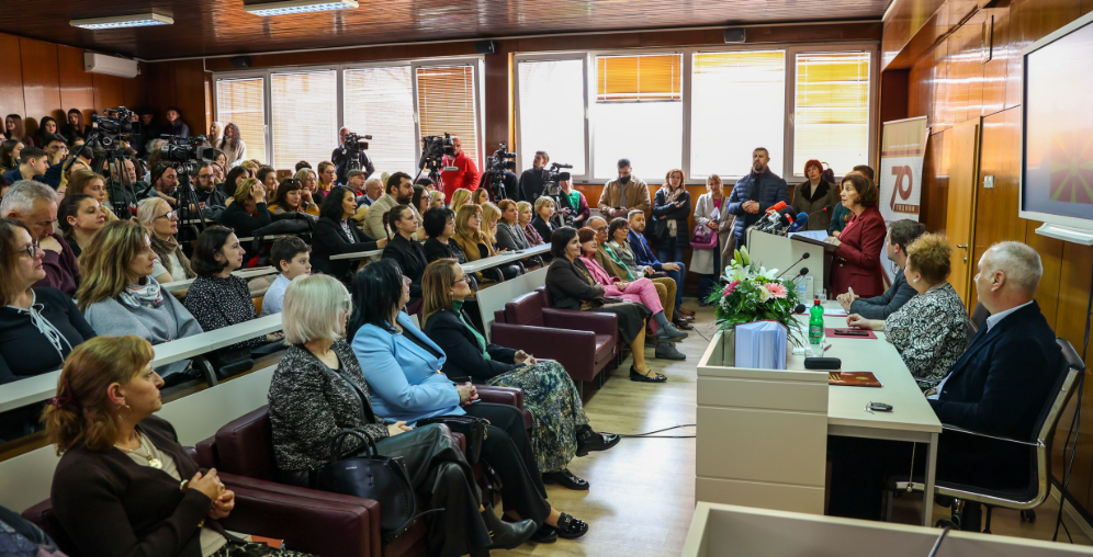 Сиљановска -Давкова: Мајчиниот јазик е чувар на семејната и национална традиција