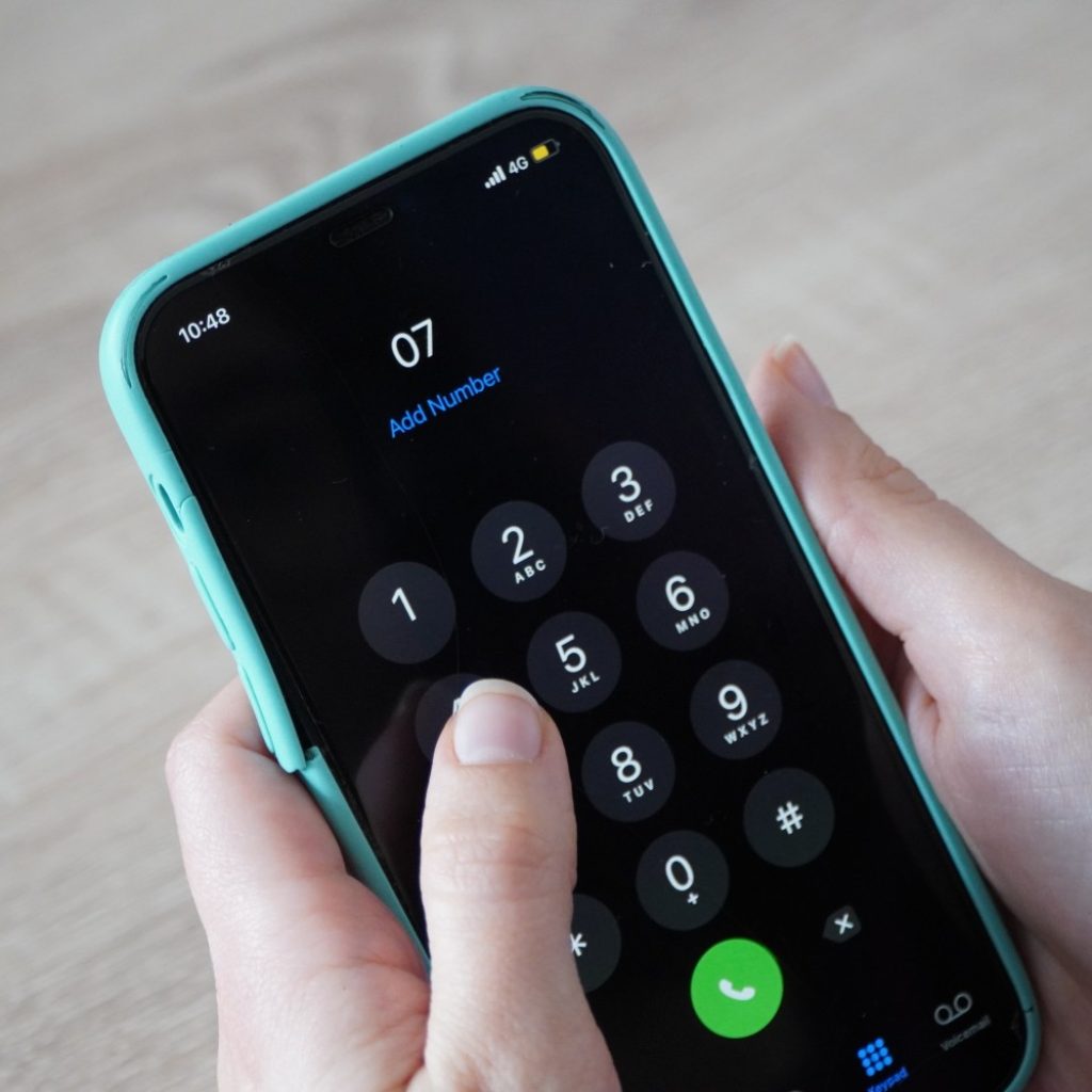 Прашалник за злоупотреба на контакти при нарачување услуги