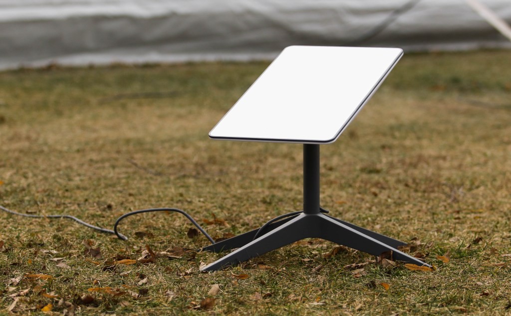 Илон Маск пресече: SpaceX им го прекина воениот линк на Русите со Starlink, поради напади врз Украина