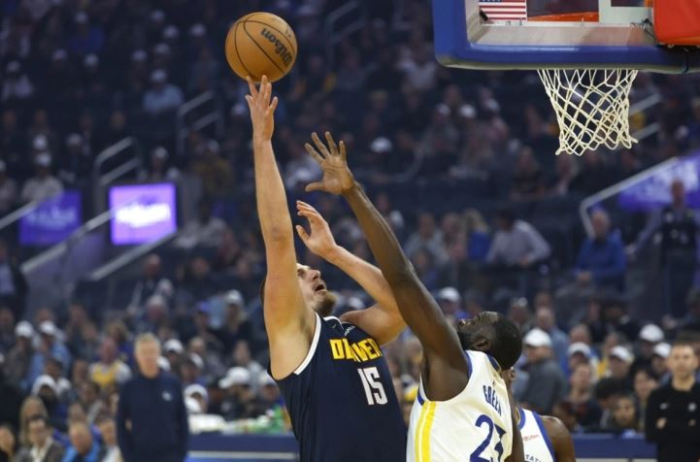 Дабл-дабл на Јокиќ во поразот на Денвер од Клиперси