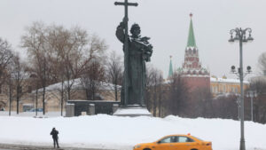 Количината на снег во Москва достигна рекорд во последните 72 години