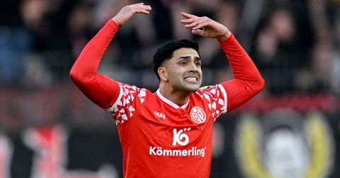 ВИДЕО: Амири пак погоди во борбеното реми на Мајнц и Хамбургер