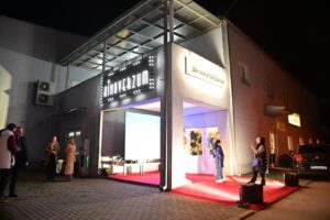 (Фото) По ерата на Југославија, селото Драчево е првото село во Македонија што добива сопствено модерно кино