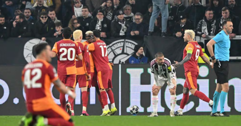 ВИДЕО: Јувентус со десетмина избори продолженија, но загуби од Галата и заврши со ЛШ!