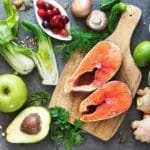 Доколку имате проблем со тироидната жлезда, треба да ги јадете овие намирници!