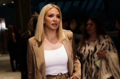 Пејачката ја поддржа Милица Тодоровиќ откако му роди дете на оженет маж