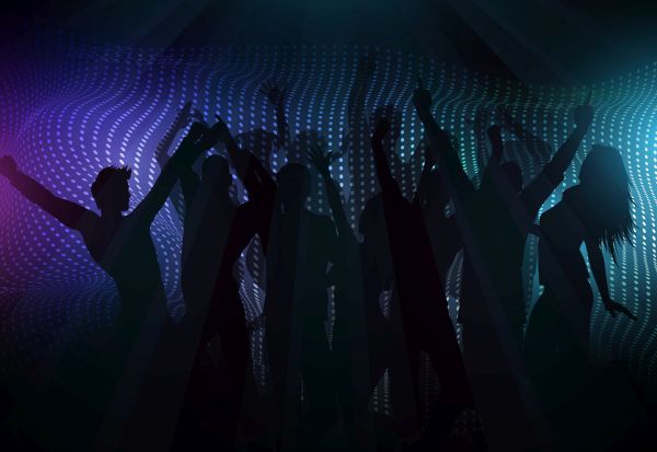 Младите денес не сакаат да танцуваат во дискотеките, туку да снимаат и споделуваат со телефоните