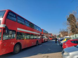 За 10 години, од 52 на 22 милиони опаднал бројот на патници во ЈСП Скопје