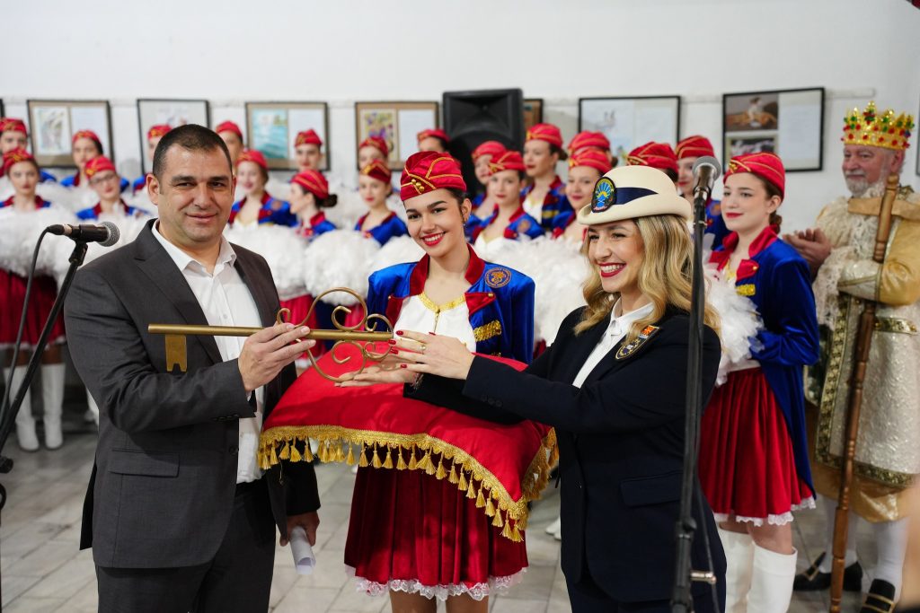 Завршија осумдневните карневалски свечености – вратен клучот на градот