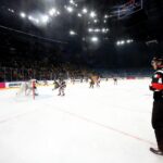 Задолжителните штитници за врат на ЗОИ се приспособување за хокеарите од НХЛ