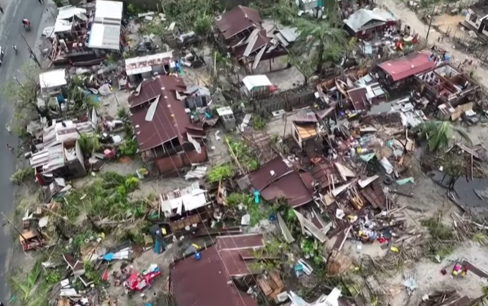 (ВИДЕО) Ветрови со брзина од 270 км/час направија пустош во африканска земја