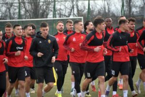 Осогово и Вардар одиграа емотивен меч во Кочани во чест на жртвите од дискотеката „Пулс“ (ВИДЕО)