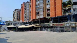 Пожар од плинска боца во објект во Трговскиот центар во Кочани