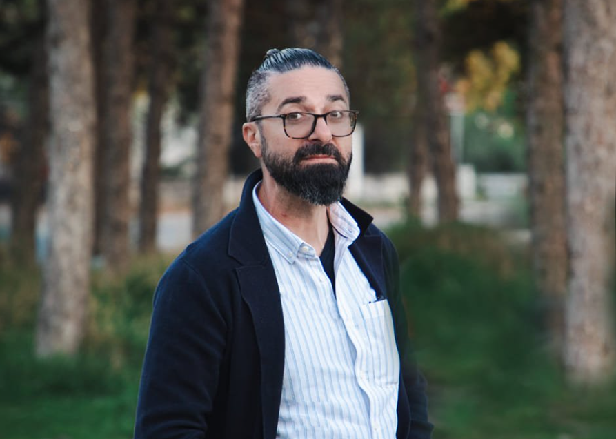 „Секоја џукела која мисли поинаку е обична режимска будала“: адвокатот Стеваноски со реакција по разговорот во полиција за објава на социјалните мрежи