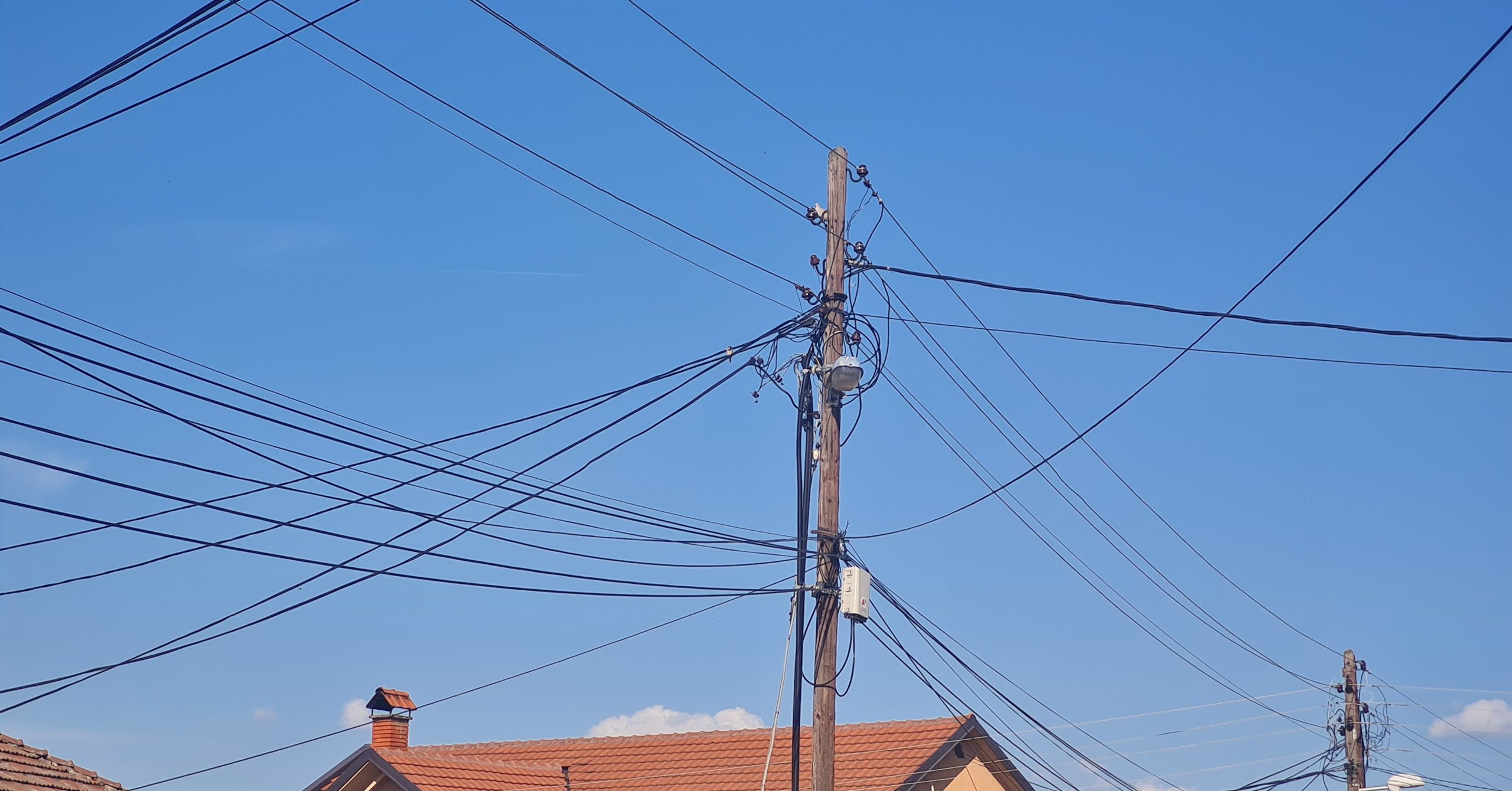Во делови од Скопје планирани неколку прекини во снабдувањето со електрична енергија