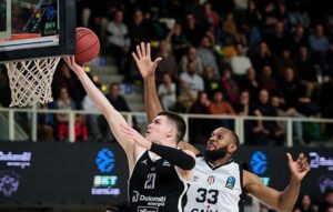 Блесок на Јакимовски, но Тренто е поразен од Канту