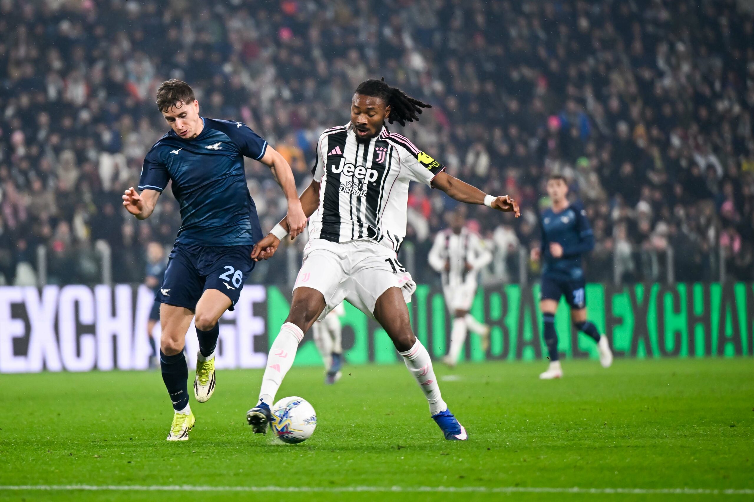 Јувентус со гол во 90+6 минута се спаси од пораз од Лацио (Видео)