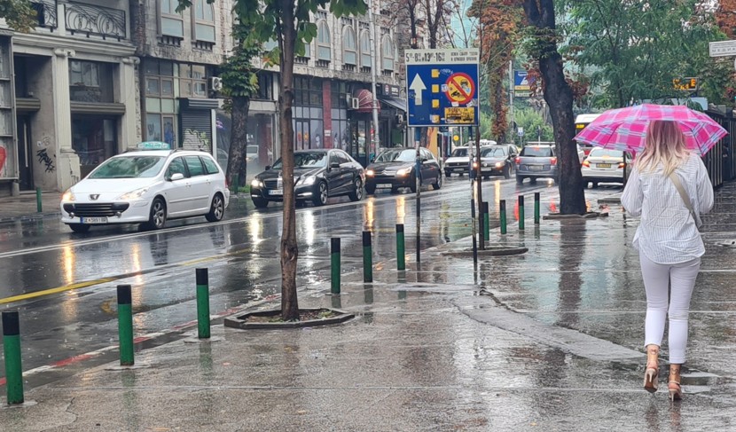 Денеска и за викендот променливо облачно со локални врнежи од дожд