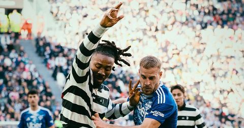 ВИДЕО: Комо игра пеколен фудбал, му „зеде мерка“ и на Јувентус во Торино!