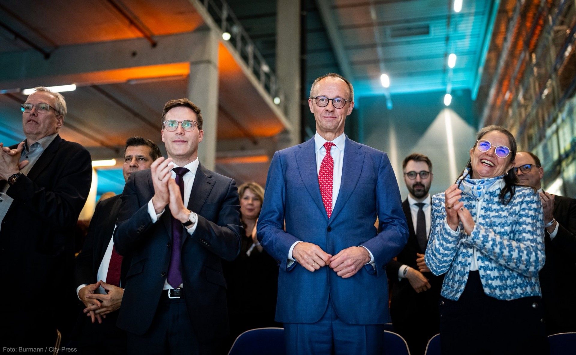 Мерц ги искара Германците: Мрзливи сте, не работите доволно, погледнете ги Грците